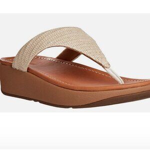 Fitflop Women's Imogen Basket Weave Toe Thong Stone (SIZE 7)